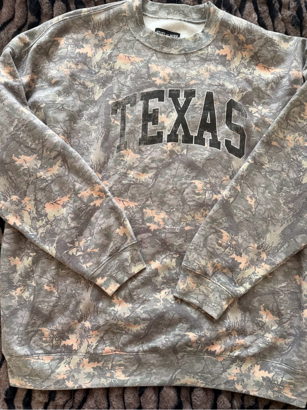 NWOT Texas State Of Mind Vintage Super Soft Crew Camo Sweatshirt